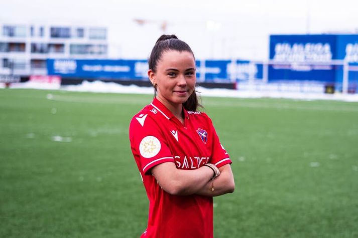 Ísabella Sara Tryggvadóttir er farin frá Val til sænska stórliðsins Rosengård.
