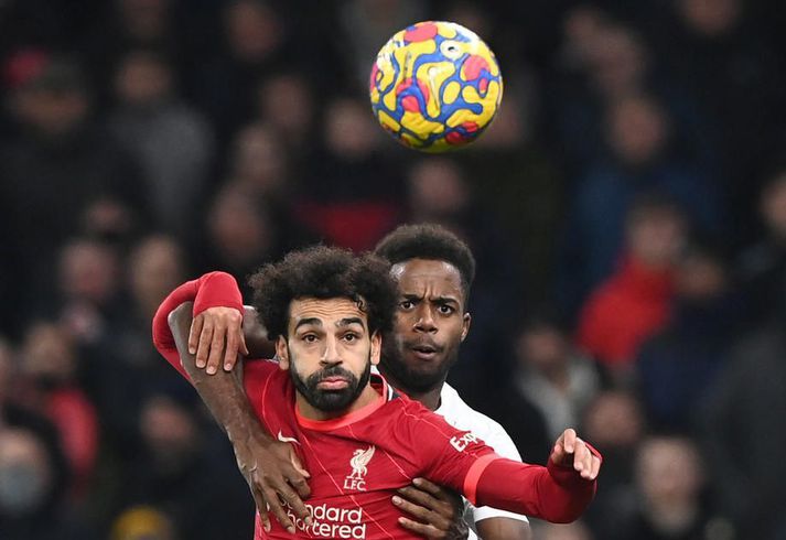 Mohamed Salah og félagar í Liverpool eiga að mæta Leeds í hádeginu á öðrum degi jóla og sá leikur er áfram á áætlun eftir fund dagsins.