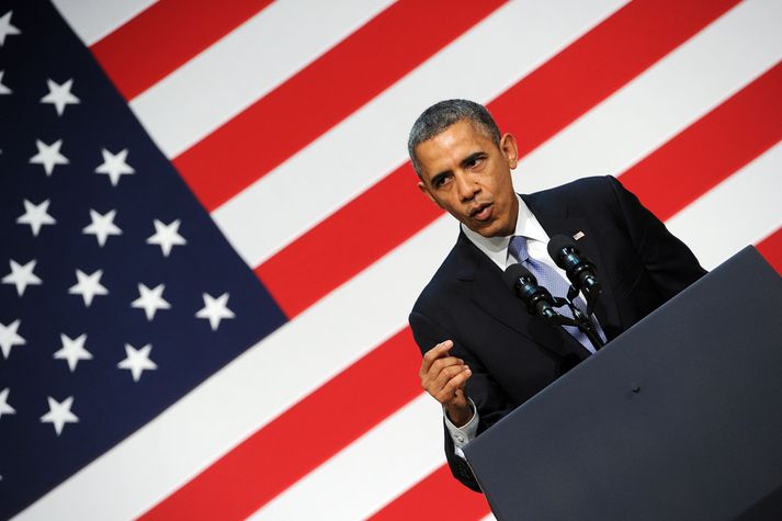 Obama ávarpar fjáröflunarsamkomu Demókrataflokksins í San Francisco í gær.