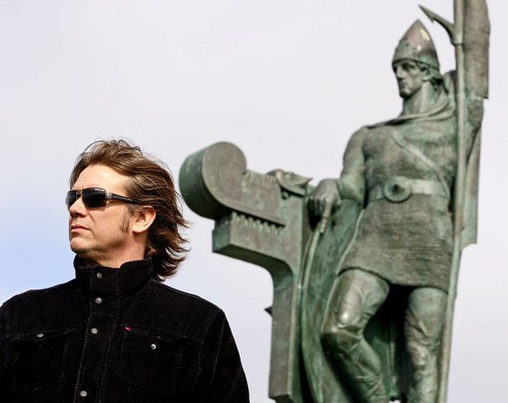 Richard Scobie skrifar handrit að nýrri spennumynd sem á eftir að vekja mikla athygli. Fréttablaðið/Valli