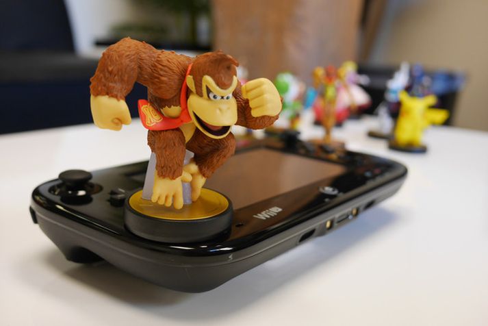 Amiibo tengjast Wii U tölvunni í gegnum nema á Wii U GamePad.