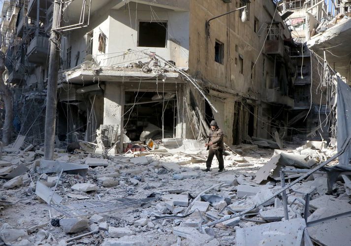 Stór svæði í Aleppo eru rústir einar eftir langvarandi átök og loftárásir.
