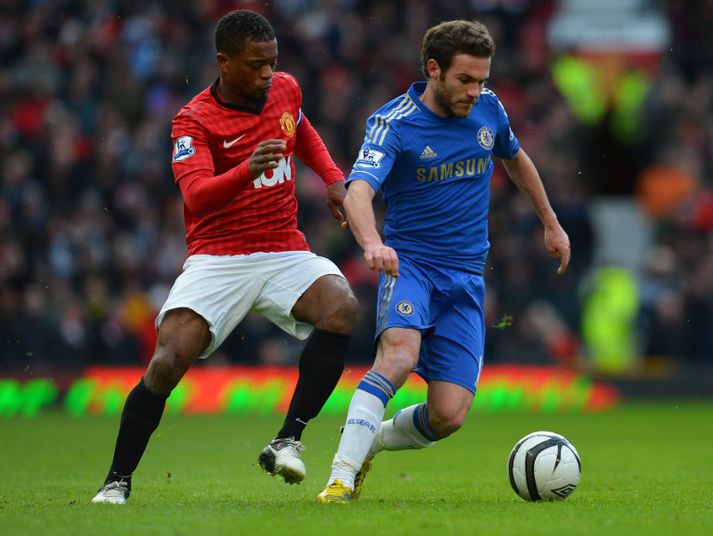Juan Mata og Patrice Evra verða liðsfélagar standist Spánverjinn læknisskoðun.