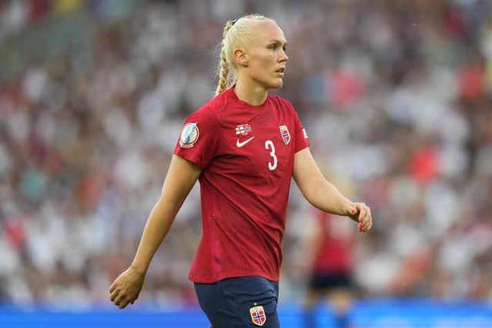 María Þórisdóttir í mögulega síðasta landsleiknum á ferlinum þegar Noregur tapaði 8-0 á móti Englandi á EM í sumar.