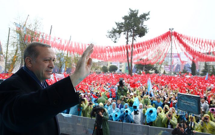 Erdogan vill að forsetaembættið í Tyrklandi fái meiri völd, á kostnað þingsins.