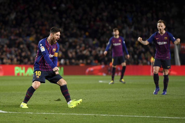 Messi fagnar i dag.