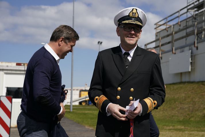 Bjarni Benediktsson, forsætisráðherra, og Georg Lárusson, forstjóri Landhelgisgæslunnar, koma til fundarins í dag.