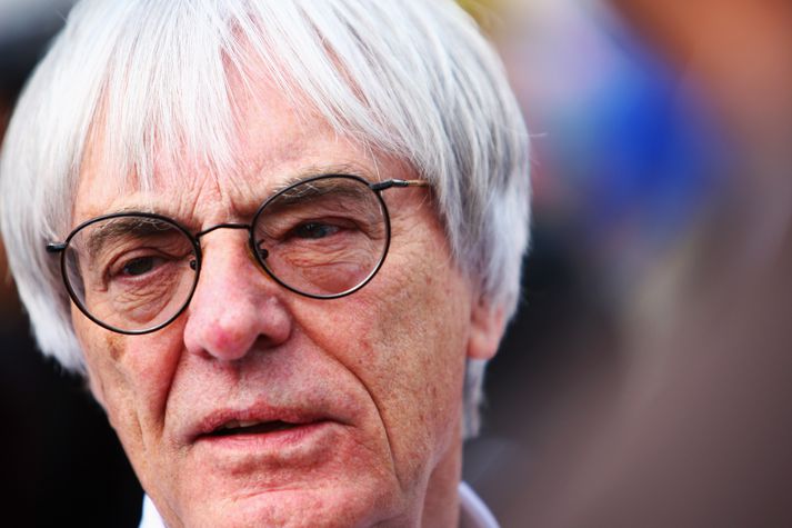 Bernie Ecclestone á sand af seðlum eftir Formúluævintýri sitt.