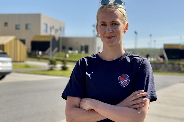Rut Arnfjörð Jónsdóttir er klár í slaginn eftir langa bið Haukakvenna fyrir fyrsta leik í úrslitaeinvíginu um titilinn.