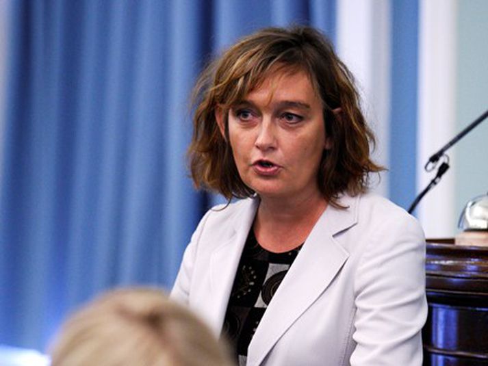 Ólöf Nordal vill að skuldavandi heimila verði tafarlaust ræddur á Alþingi.