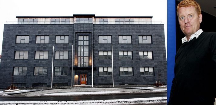 Gísli hafði milligöngu um sölu hússins við Skúlagötu 51 til Auro Investment.