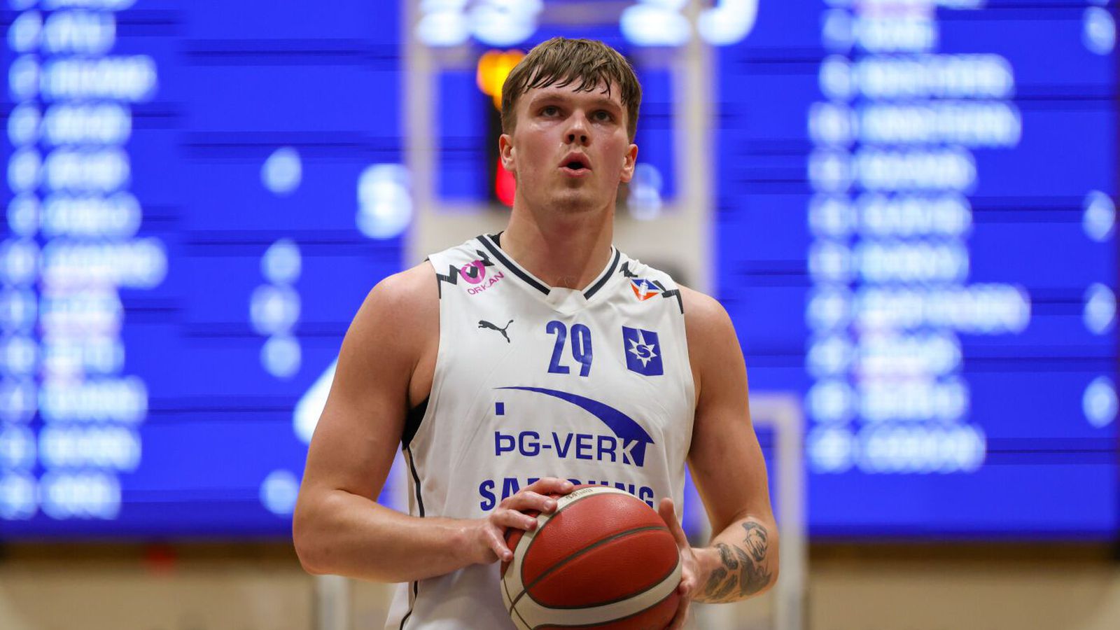 Stjarnan - KR | Barist um bikarinn