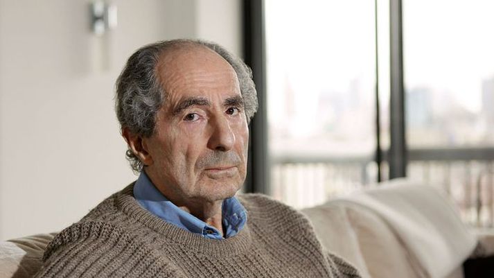 Philip Roth er stundum sagður hafa gengið fram af millistéttinni vestanhafs.