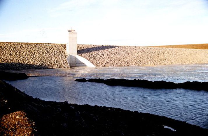 Blöndulón
Stendur nú í um 470 metrum sem er sex metrum lægra en meðalstaðan á þessum árstíma árin 2003 til 2008.