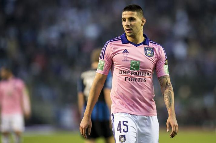 Mitrovic hefur leikið 13 A-landsleiki fyrir Serbíu.