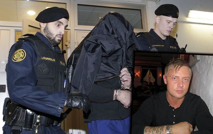Jens Hjartarson, þegar hann var leiddur út úr Héraðsdómi eftir að hafa verið úrskurðaður í gæsluvarðhald fyrir að hafa beitt átján ára stúlku hrottalegu ofbeldi.