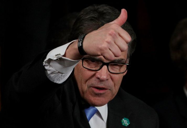 Perry sagði grínistunum meðal annars að hann vonaði að brotthvarf Bandaríkjamanna frá Parísarsamkomulaginu skaðaði ekki samband þeirra við Úkraínumenn.