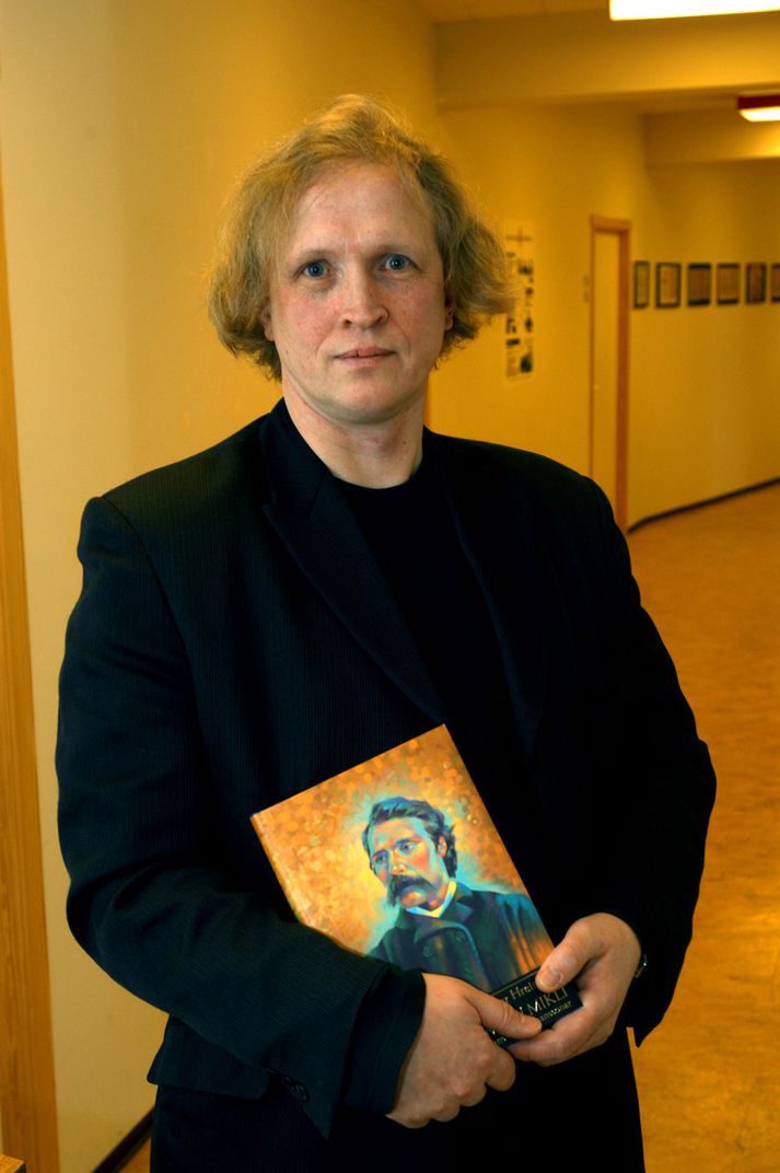 Viðar Hreinsson rithöfundur skrifaði ævisögu Stephans G. Stephanssonar.