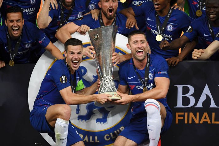 Gary Cahill (til hægri) var fyrirliði Chelsea