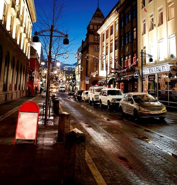 Árásin varð í Austurstræti aðfaranótt sunnudags.