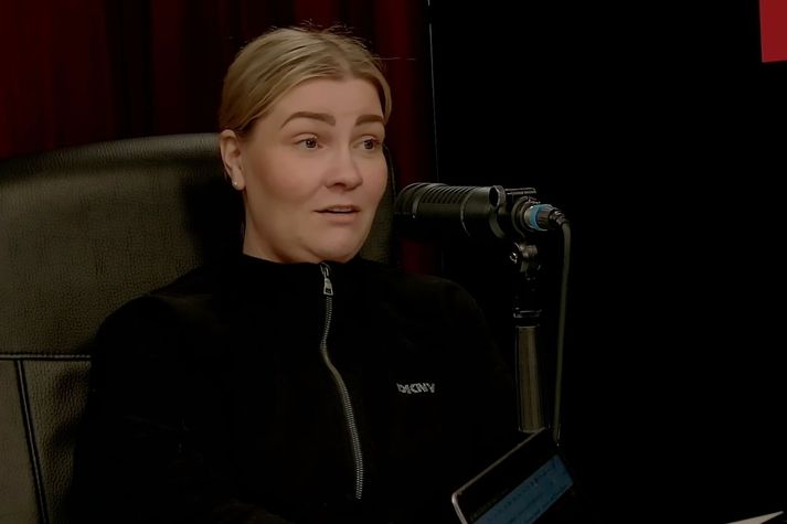 Íris Helga ræddi málið frá sínum bæjardyrum séð í viðtali við Brotkast nýverið.