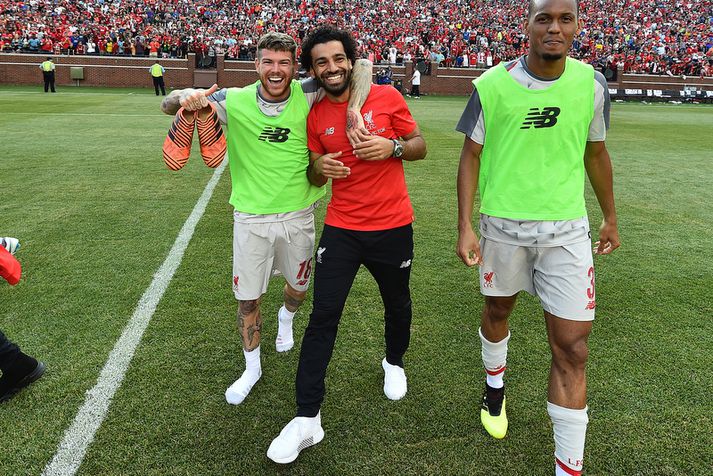Það var létt yfir þeim Alberto Moreno og Mohamed Salah í Bandaríkjaferðinni.
