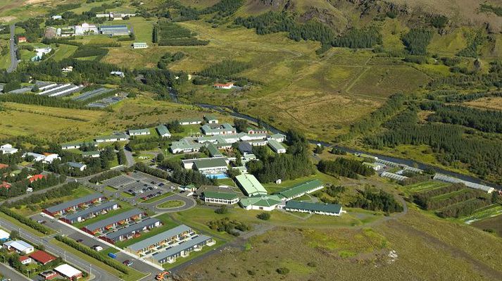 Efst í vinstra horni sést starfsemi Landbúnaðarháskólans en HNLFÍ fyrir miðri mynd. Um 700 metrar eru á milli í beinni loftlínu.mynd/HNLfí