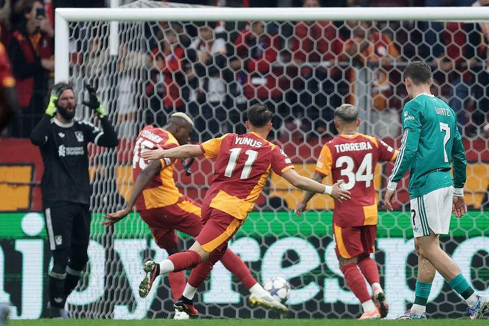 Victor Osimhen tryggði Galatasaray sigur á Liverpool í Meistaradeildinni í gær.