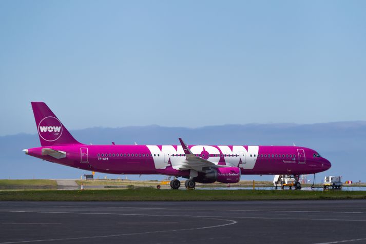 Maðurinn starfaði sem flugvirki hjá Wow air frá því í október 2016 og þar til honum var sagt upp í desember 2018.