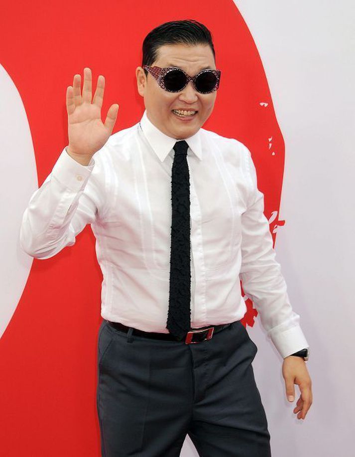 Psy drekkur alla daga.