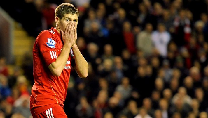 Steven Gerrard í leik með Liverpool í haust.