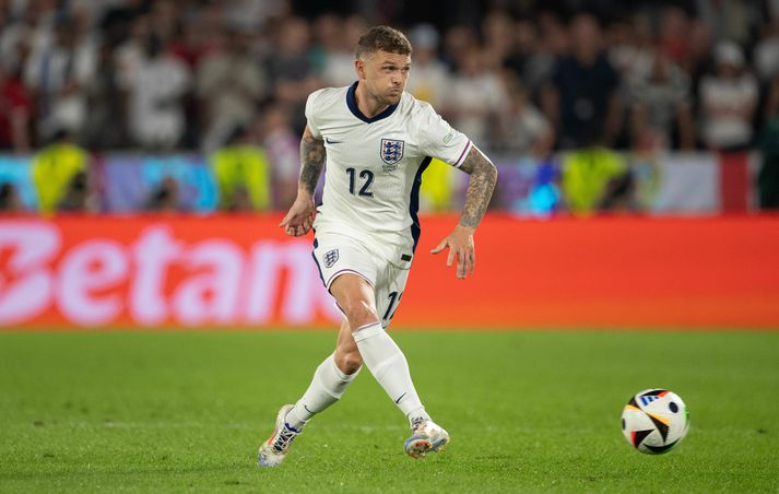 Kieran Trippier er í kapphlaupi við tímann að ná leiknum gegn Slóvakíu.