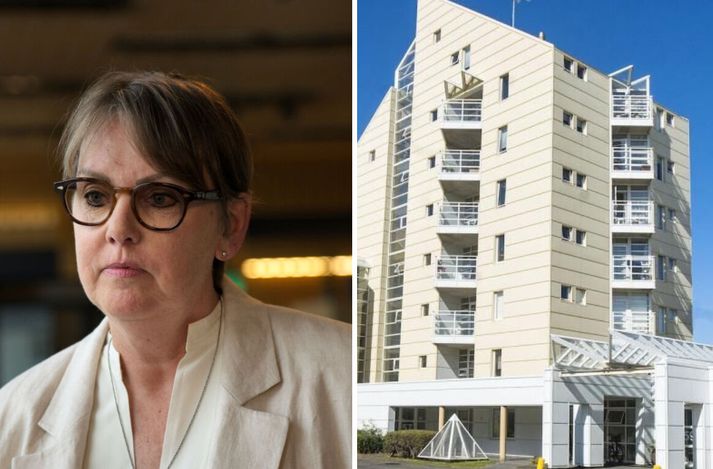 Starfsfólk borgarinnar fylgist náið með fólki en fólk er einnig hvatt til að láta vita af veikindum í 1700. 