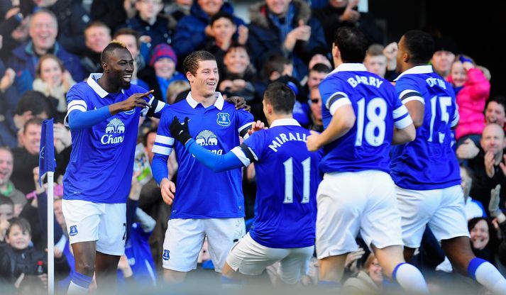 Lacina Traore fagnar fyrsta marki sínu með Everton