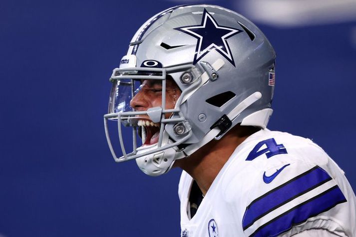 Dak Prescott ætti að vera mjög kátur með nýja samninginn sinn hjá Dallas Cowboys.