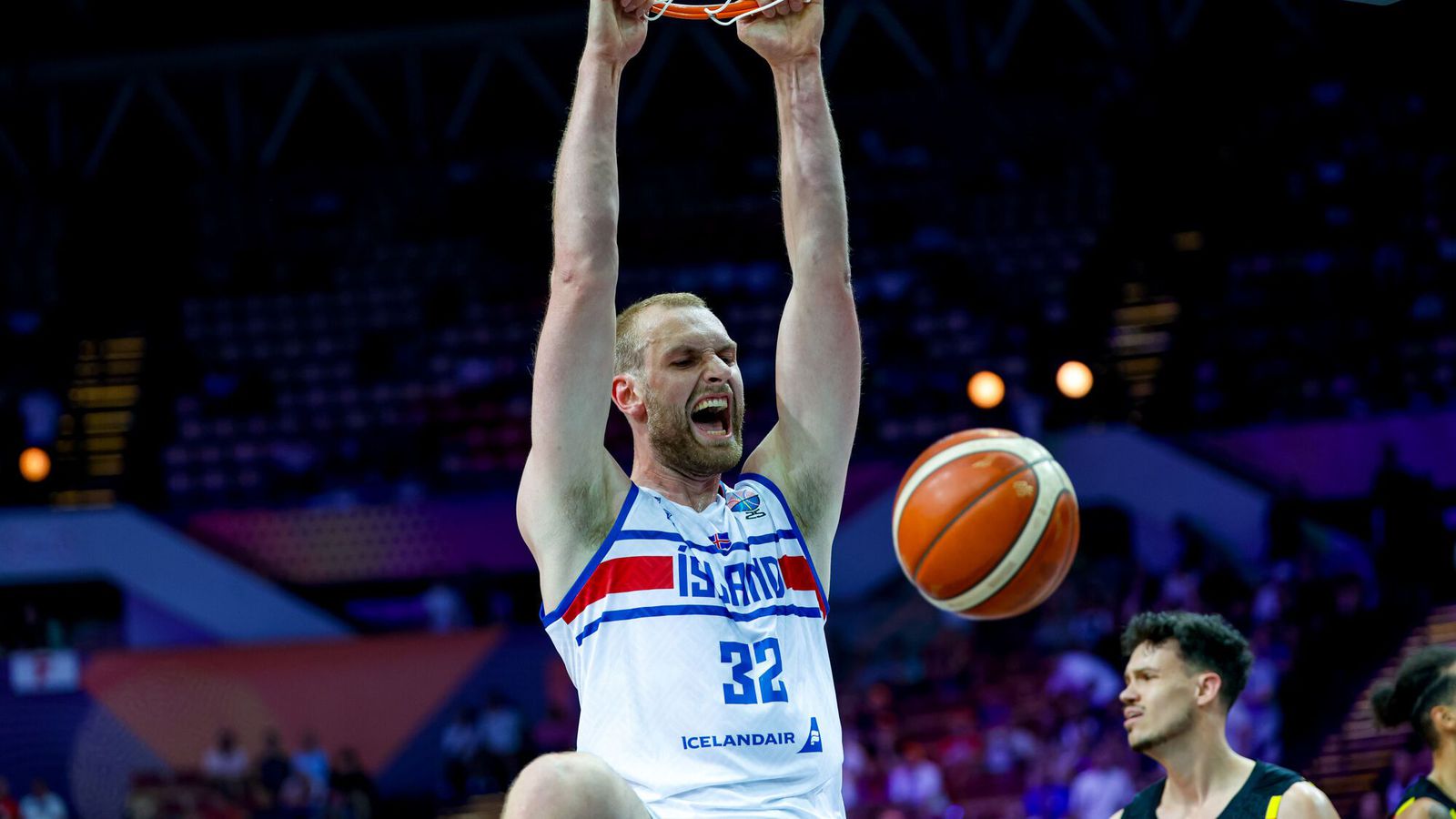 Upp­gjörið: Ís­land - Belgía 64-71 | Of­boðs­lega svekkjandi tap hjá ís­lenska liðinu