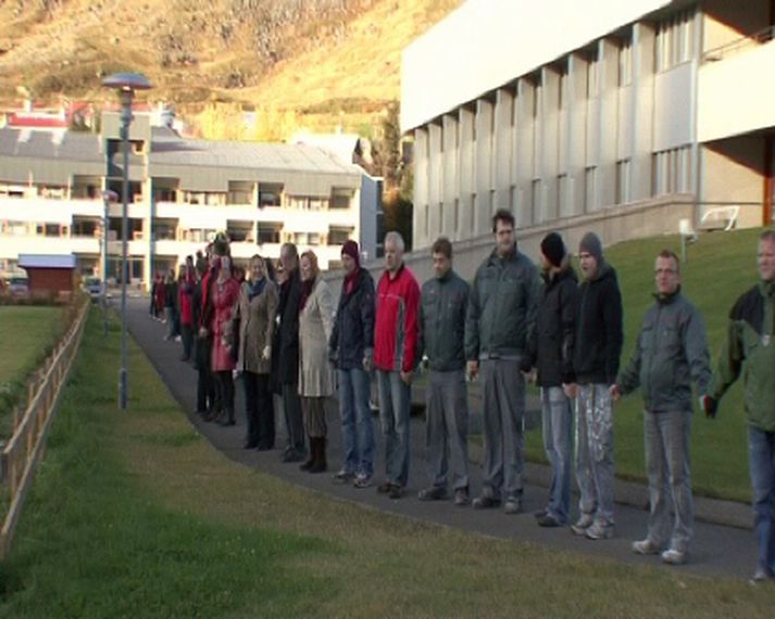 Vestfirðingar slógu skjaldborg um Heilbrigðisstofnun Ísafjarðar.