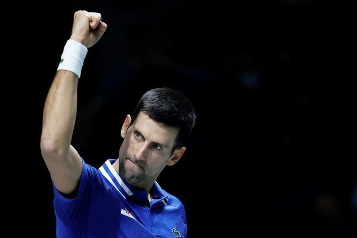 Novak Djokovic fær að keppa á opna ástralska meistaramótinu í tennis.