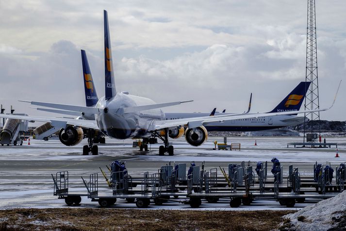 Flugvélar Icelandair á Keflavíkurflugvelli.