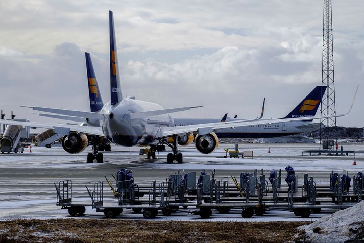 Flugvélar Icelandair á Keflavíkurflugvelli.