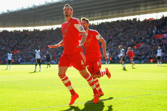 Morgan Schneiderlin fagnar marki í vetur.