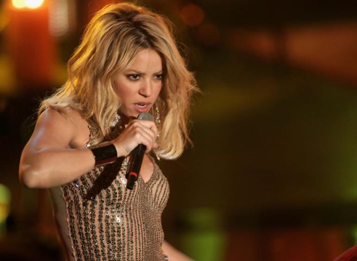 Shakira treður upp á tónleikunum.