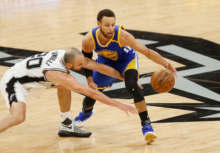 Stephen Curry skoraði 36 stig fyrir Golden State.