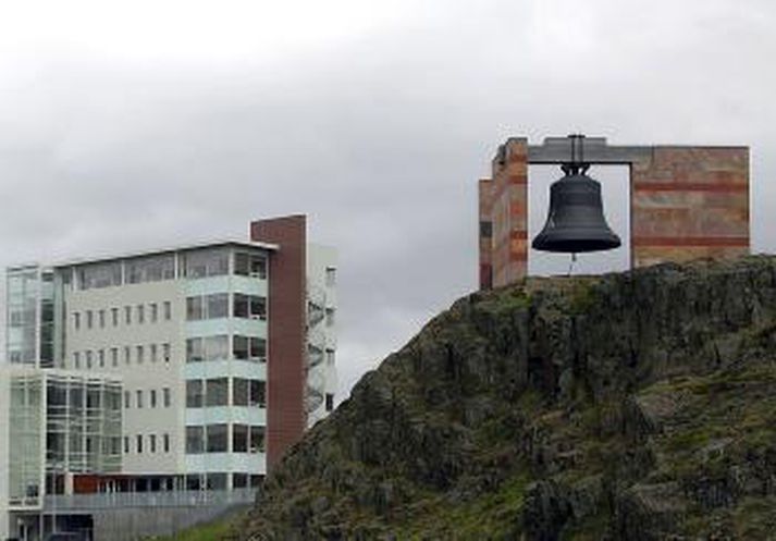 Íslandsklukkan, við Háskólann á Akureyri