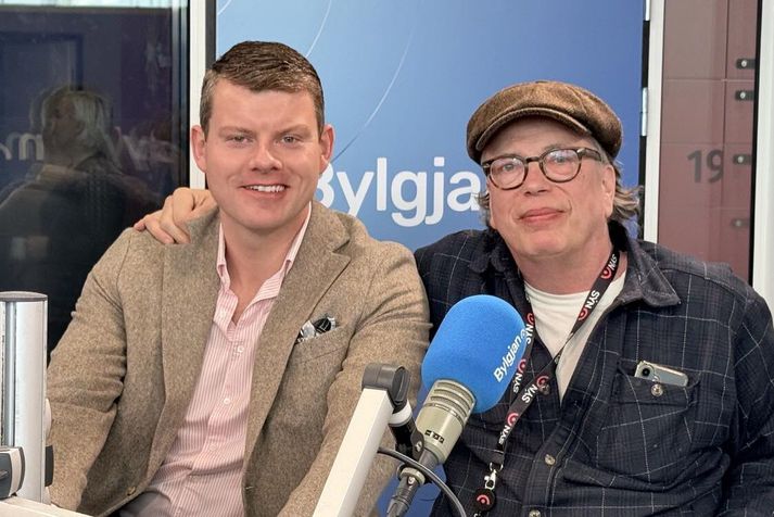 Kosningar, golf og gömul handrit í spjalli um fréttir vikunnar