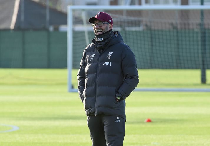 Klopp er svona ánægður með að komast á nýtt æfingasvæði í sumar.