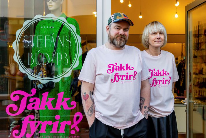 Stefán Svan og Dúsa í Stefánsbúð/p3 hönnuðu boli í samstafi við hönnuðinn og teiknarann Lindu Loeskow til styrktar Bleiku Slaufunni.