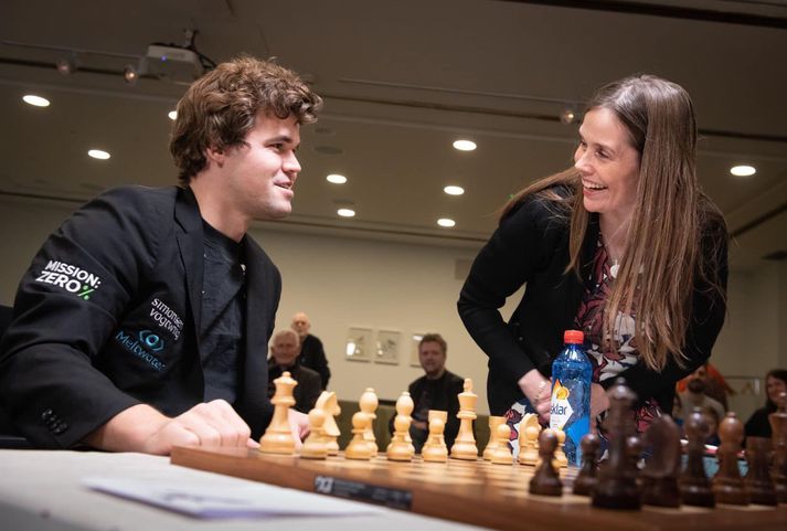 Magnus Carlsen breytti leik sem Katrín Jakobsdóttir lék fyrir hann.