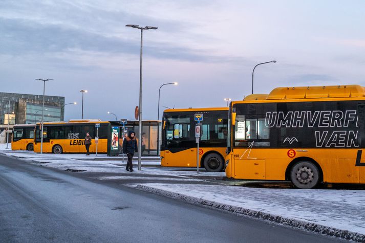 Notendur Android-síma eiga í hættu að vera rukkaðir fyrir fargjald þó svo að þeir séu með Klapp-kort. Mikilvægt er að loka fyrir veskið í símanum svo það gerist ekki. 