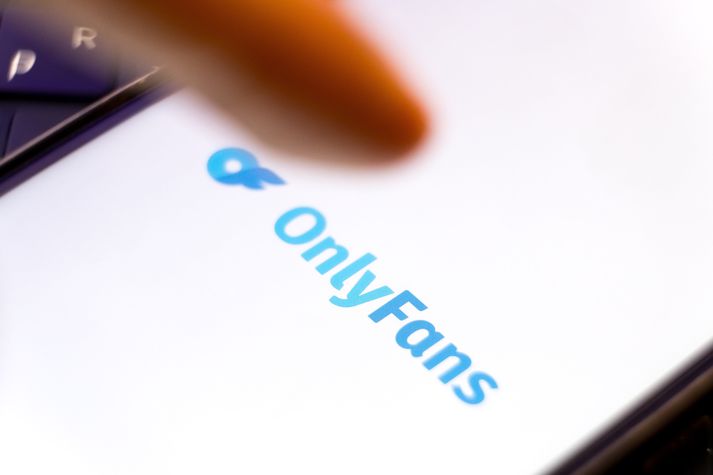 Radvinsky keypti móðurfélag OnlyFans árið 2018.